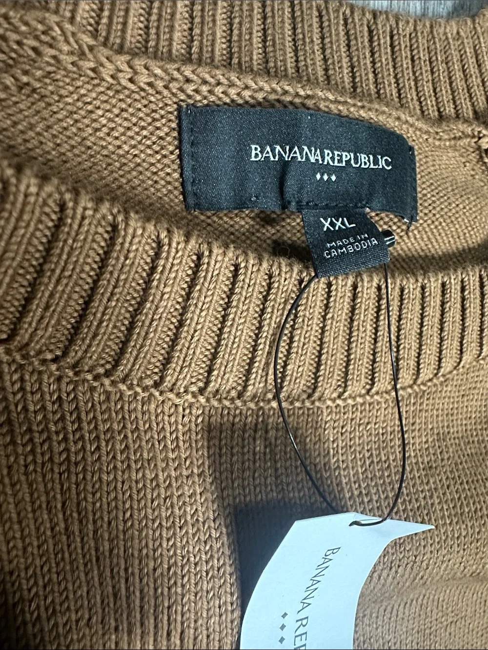 Banana Republic Men's Crewneck Sweater — Camel Brown